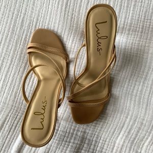 Brand new never used nude lulu strappy heel